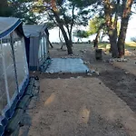 Mobilehomes In - Insel 46549 * Ugljan